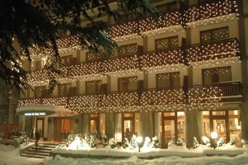 Szálloda Cresta Et Duc Courmayeur