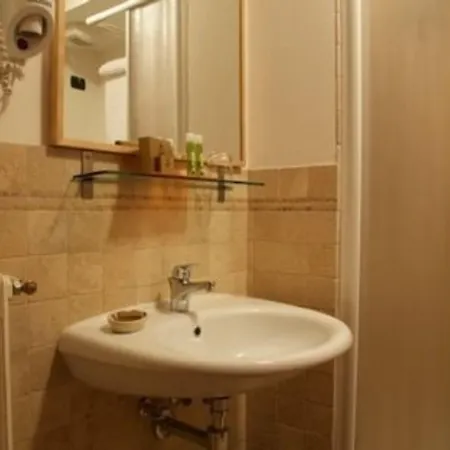 Hotel Cresta Et Duc 4*