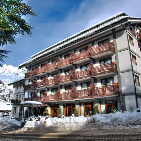 Cresta Et Duc Szálloda Courmayeur