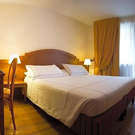 Cresta Et Duc Hotel