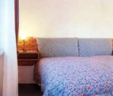 Cresta Et Duc Hotel 4*