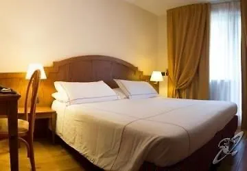 Cresta Et Duc קורמאיור